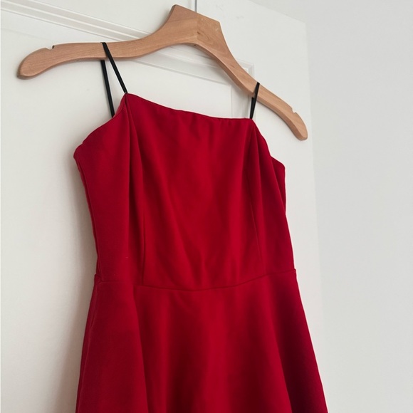 Lulus women’s About a Twirl Red Strapless Skater mini dress size medium - Picture 7 of 9